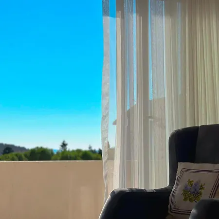 Appartement Evalacati - Stylish Flat Yellow